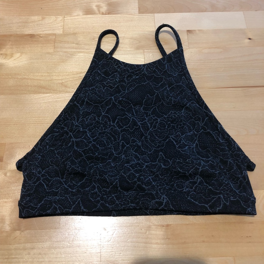 lululemon sports bra